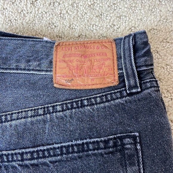 Levis shorts - Picture 4 of 4